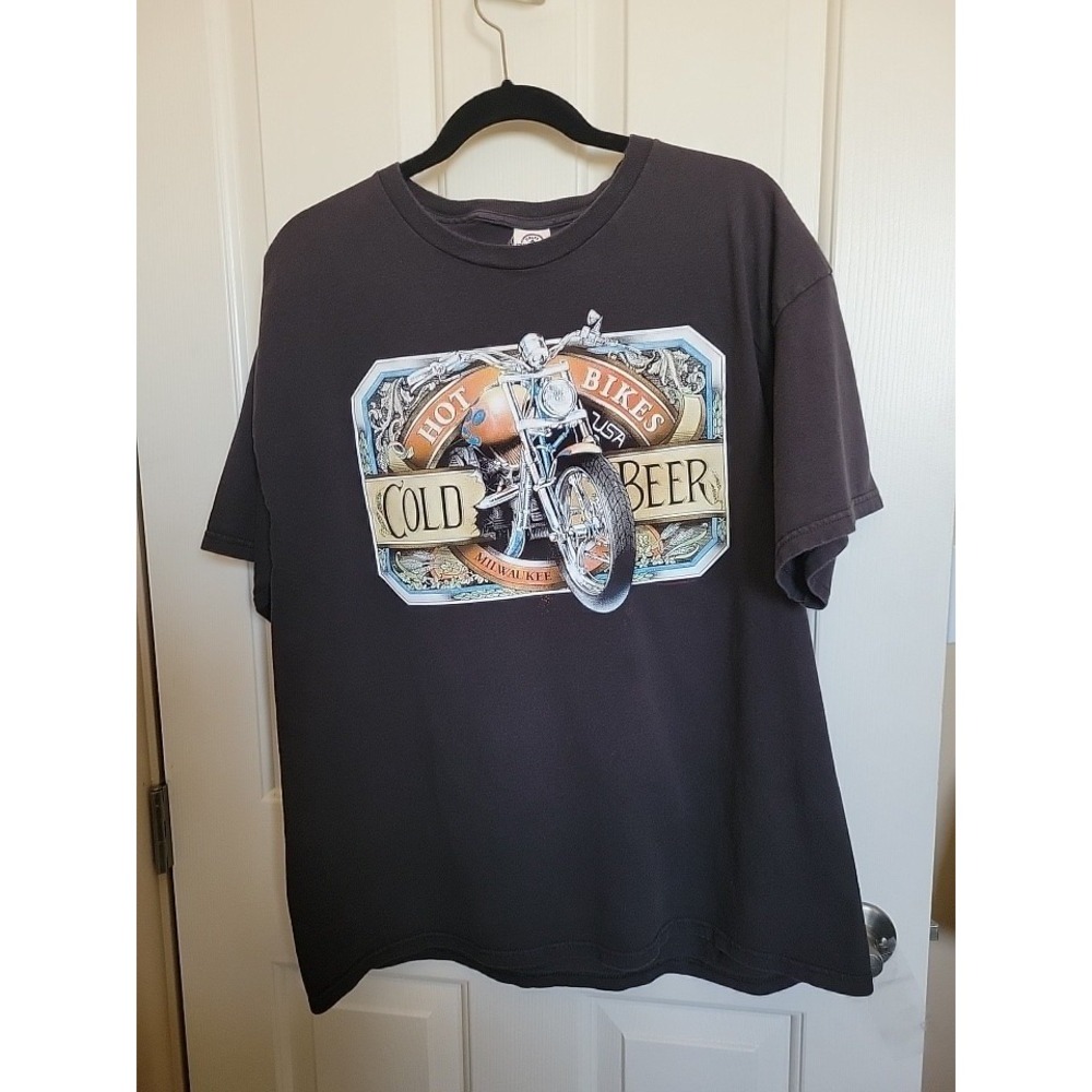 Sturgis T Shirt Hot Bikes Cold Beer 2010 70th Annual Mens size XL